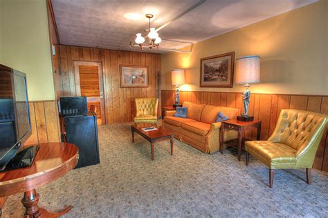 Inns are generally establishments or buildings where travelers can seek lodging, and usually, food and drink. PARLOR ROOMS - The Historic Gatlinburg Inn