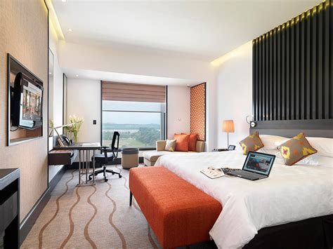 Guests can walk from their arrival gate to the main terminal building, where both the arrival. Sama-Sama Hotel KLIA, prize winning 5-star hotel next to ...