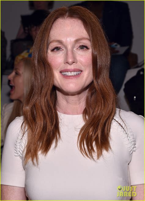 Jessica Chastain And Julianne Moore Are Elegant As Ever For Ralph Lauren Nyfw Show Photo 3463696
