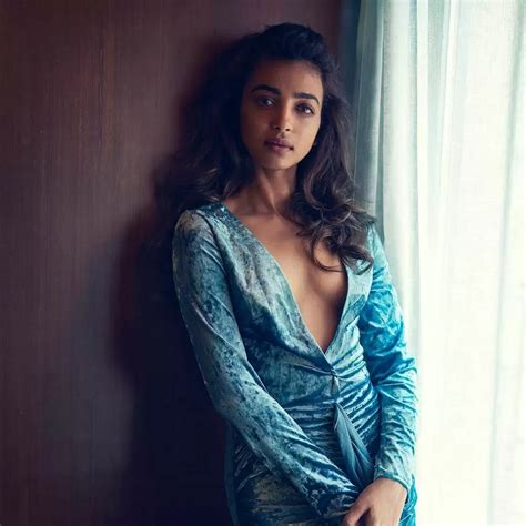 Radhika Apte Shares Breathtaking Pictures Check Out Her Sexiest Pictures Buziness Bytes