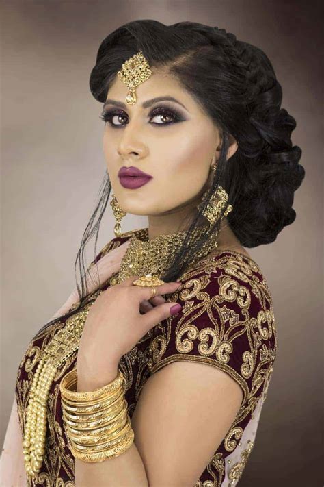 Two Best Complete Bridal Makeup And Hairstyle In Asian Style Saubhaya