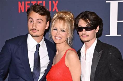 Pamela Anderson Says Her Sons Had No Idea Their Pe Teacher Was A