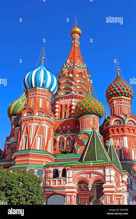 St Basils Cathedral On Red Square In Moscow Russia Stock Photo Alamy
