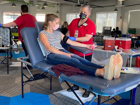 Giving Blood And Saving Lives At Dominion Payroll
