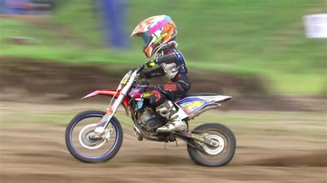 Dimensi motor ini sangat kecil, yakni berukuran panjang 1.360 mm, lebar 670 mm, dan tinggi 820 mm. Gambar Motor Cross Anak | rosaemente.com