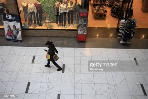 Easton Mall Photos And Premium High Res Pictures Getty Images