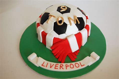 I can do a range of different colours. Liverpool Football Cake - Beautiful Birthday Cakes