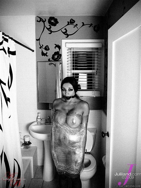 Pictures Of Audrey Bitoni In A Crazy Bondage Situation Porn Pictures Xxx Photos Sex Images