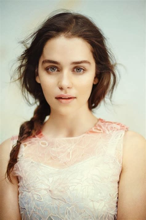 Emilia Clarke Magazine Photoshoot For Vogue Uk Magazine December 2013