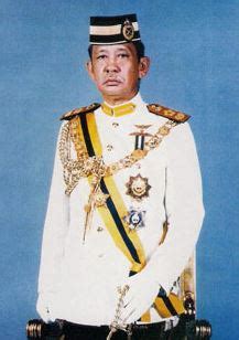 He was born during the reign of his great grandfather, sultan ibrahim. Putera Lapis Mahang: Malaysia Tanah Air Ku: M 012 SENARAI ...