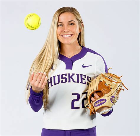 Bates Voted Espns Top Shortstop For College Softball Ceres Courier