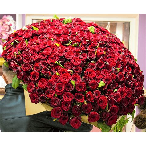 Send Enchanted Love Red Roses Bouquet Online To Pune Blooms Only