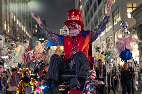 The Village Halloween Parade In New York City Communauté Mcms