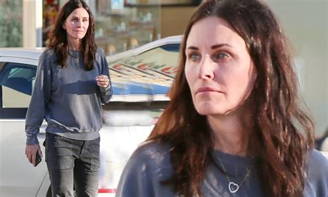 Courtney Cox Breast Falls Out Telegraph