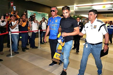 Montpellier's andy delort becomes the latest former france youth player to commit to an african nation at senior level, opting to represent algeria. Andy Delort: Otro francés que se suma a Tigres UANL