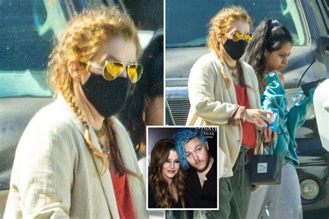 Heartbroken Lisa Marie Presley Pictured For The First Time Since Tragic