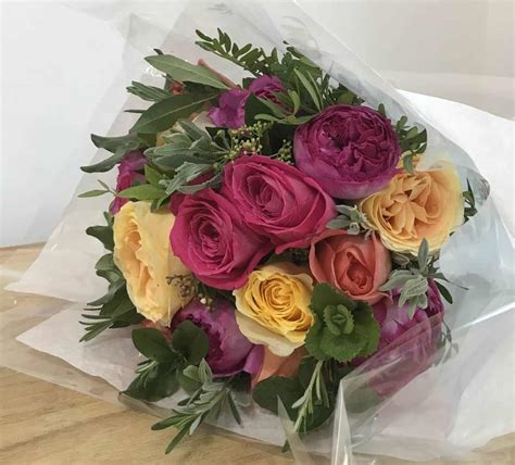 Get insight on avas flowers real problems. The Real Flower Company Review - A Beautiful Space