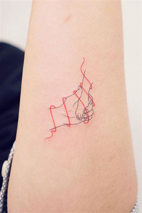35+ Exquisite Line Art Tattoo Ideas – IdeasDonuts
