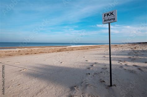 FKK Strand Im Winter Stockfotos Und Lizenzfreie Bilder Auf Fotolia