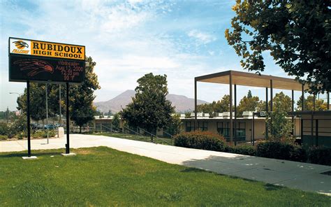 Jurupa School District Simplifies Classroom Av And Enhances Learning