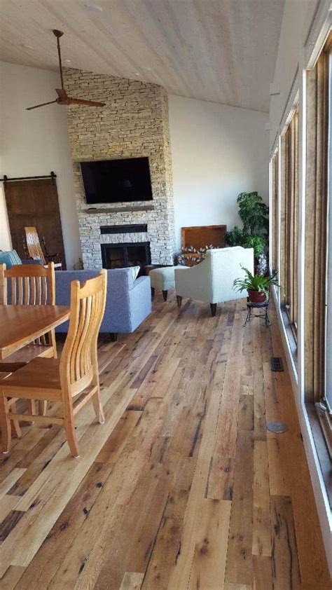 9 Fabulous Living Room Flooring Ideas to Upgrade Your Interior | Wooden floors living room ...