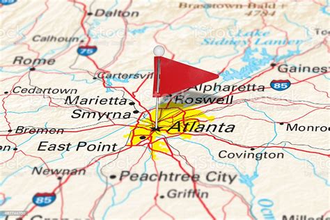 / map of atlanta ciudaes d'estaos xuníos wikipedia map of the usa with pin set on atlanta — stock photo © eivaisla list of municipalities in georgia (u.s. Atlanta Georgia Usacities En Un Mapa Serie Foto de stock y ...