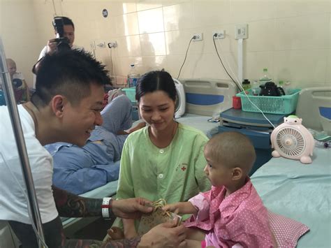 Ngoài ra, có các ca dương tính ở các tỉnh như bắc ninh, hải ban đầu nhận định, nguồn lây cho bệnh viện k tân triều là từ bệnh viện bệnh nhiệt đới t.ư cơ sở 2. Ca sĩ Tuấn Hưng trao quà 1/6, cho bệnh nhi tại viện K ...