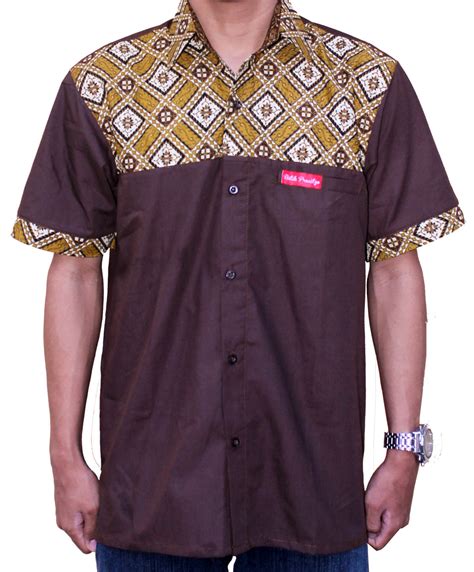 Baju kaos polos cowok pria kombinasi warna 81. Model Baju Batik Pria Kombinasi - BintangBatik.NET