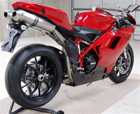 For sale by owner 2012 ducati 848evo corse edition with 1764 miles. 2012 Ducati 848 EVO Red 0 miles for sale on 2040-motos