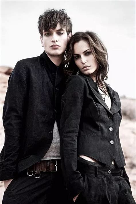 35 Creative Couple Fashion Photography Outfits Ideas To Make Best