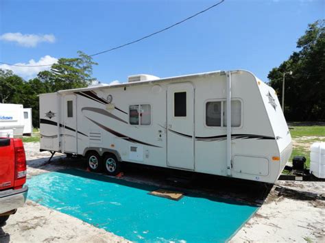 Every aerolite features a crowned interior roof, providing you with the most living area and interior height possible. Aerolite Travel Trailer RVs for sale