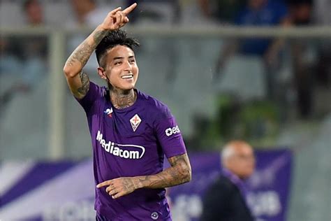 Fiorentina denuncia a erick pulgar por abandonar concentración y viajar a santiago. Pulgar se confiesa en Italia: el sentido de sus tatuajes ...