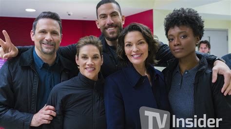 fbi first look see cast celebrate 100 episodes for season 5 finale photos