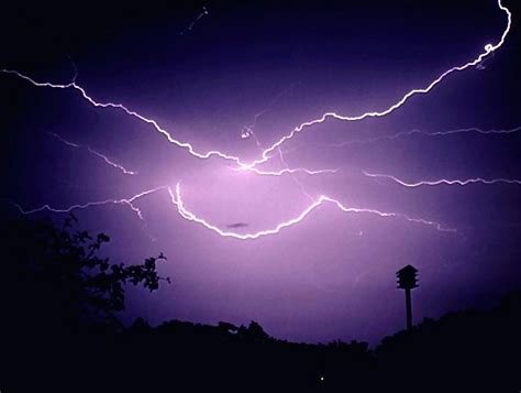 Lightning Free Stock Photo Lightning At Night 337