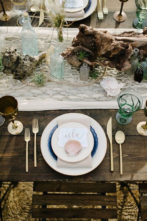 An upside down cork with name tag for the groom. 31+ Romantic Wedding Table Setting Ideas for Couples ...