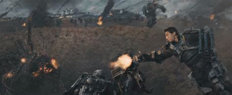 How many times did cage die in edge of tomorrow? Edge Of Tomorrow Trailer Screencaps Show Off The Aliens And The Exoskeletons | Giant Freakin ...