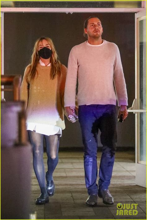 Margot Robbie Spotted On Rare Date Night With Husband Tom Ackerley Photo 4556085 Pictures