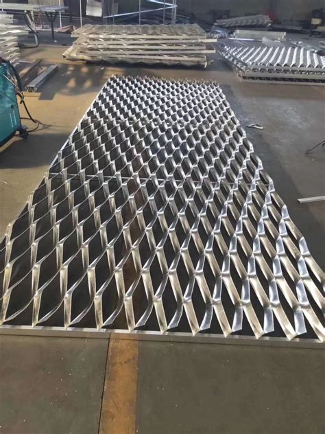 Galvanized Expanded Meshexpanded Panel Mesh For Construction Mesh