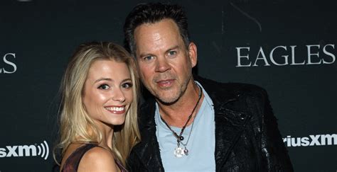 Gary Allan Marries Molly Martin In Low Key Ceremony