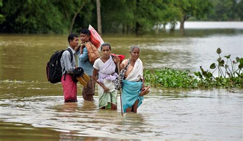 Flood Situation Worsens In Karnataka One Dead Dynamite News