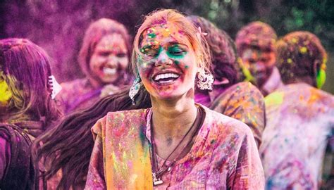 Your Guide To The Colorful Holi Festival The Discoverer