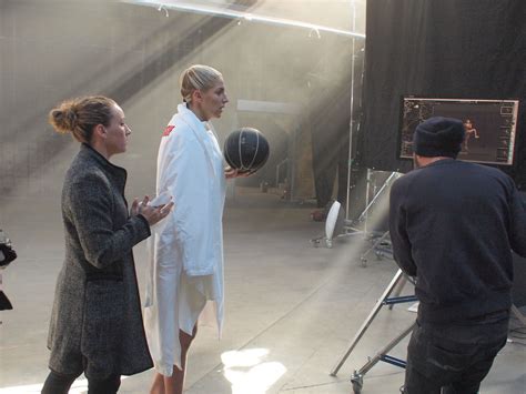 about that robe body issue 2016 elena delle donne behind the scenes espnw
