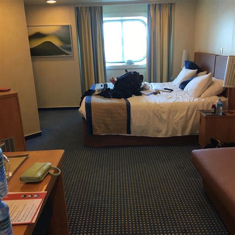 Review of carnival breeze cruise ship cabins and suites, floor plans, photos, room sizes, types, categories, amenities. Oceanview Stateroom, Cabin Category 6A, Carnival Breeze