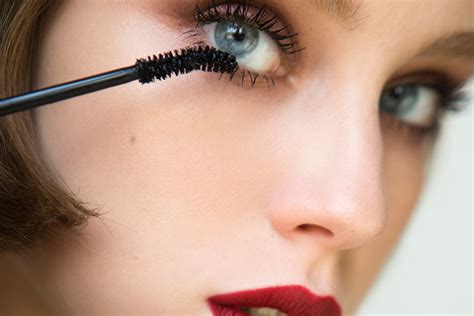 how to apply mascara like a pro korean beauty tips