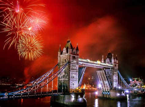 9 Uniquely British Traditions You Must Experience In The UK - Hand ...