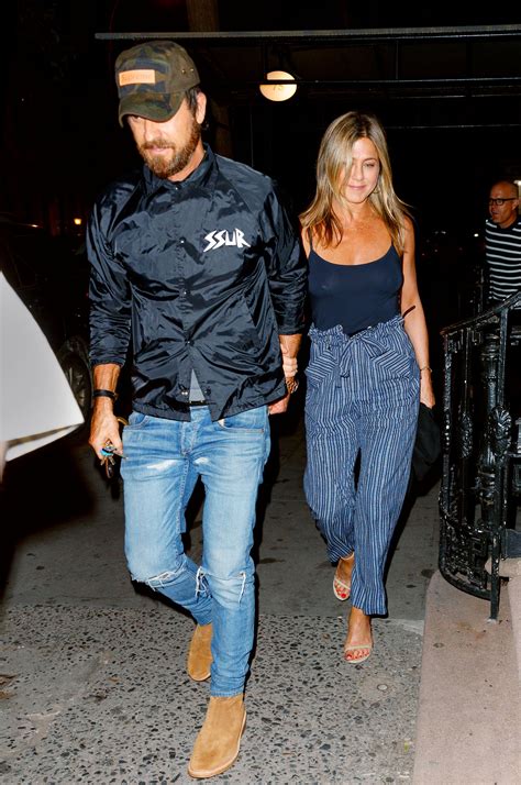 Justin theroux's style keeps him at the top of every men's best dressed list in hollywood. Jennifer Aniston and Justin Theroux Do Date Night Style at ...