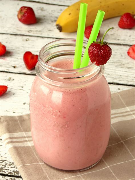 Strawberry Banana Yogurt Smoothie Yummy Addiction