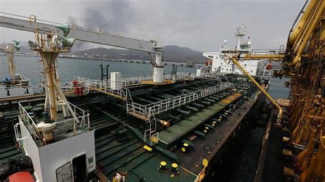 سومین و آخرین نفت‌کش‌ ایرانی در یکی از بندرهای ونزویلا پهلو گرفت روزنامه راه مدنیت