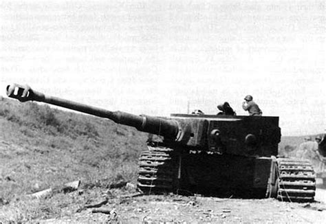 SdKfz 181 Panzer VI Tiger I Heavy Tank
