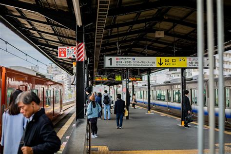 Gratis Foto Platform Stasiun Jepang Unduh Di Lovepik